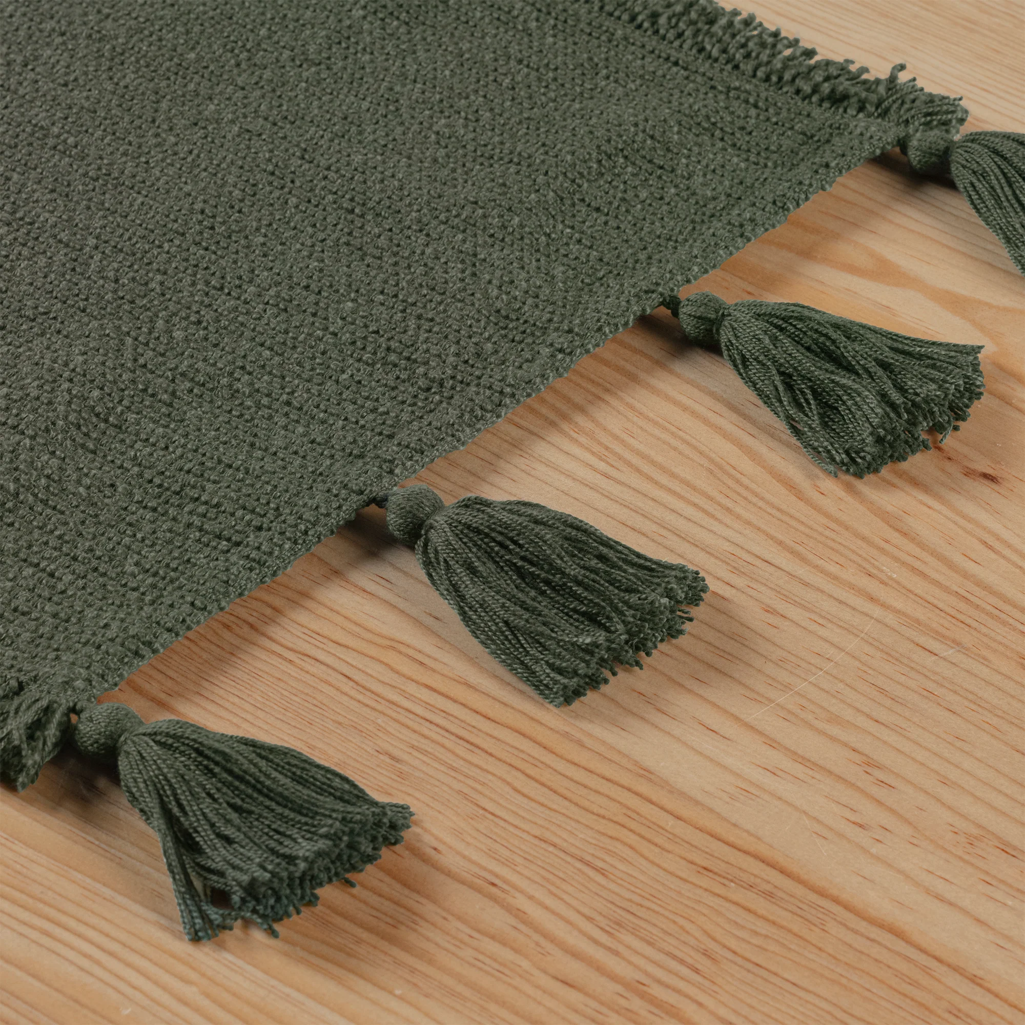 Laurel Table Runner