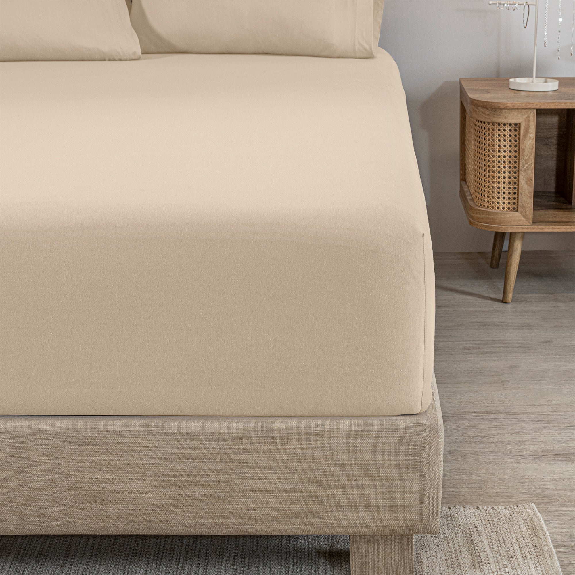 Cream T-shirt Sheets